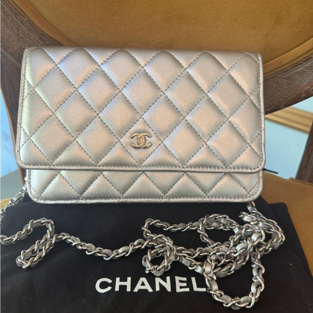 Chanel Metallic Silver Clutch with Chain - Picture 3 of 6